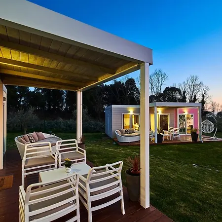 Mobile Homes Sunset Zambratija